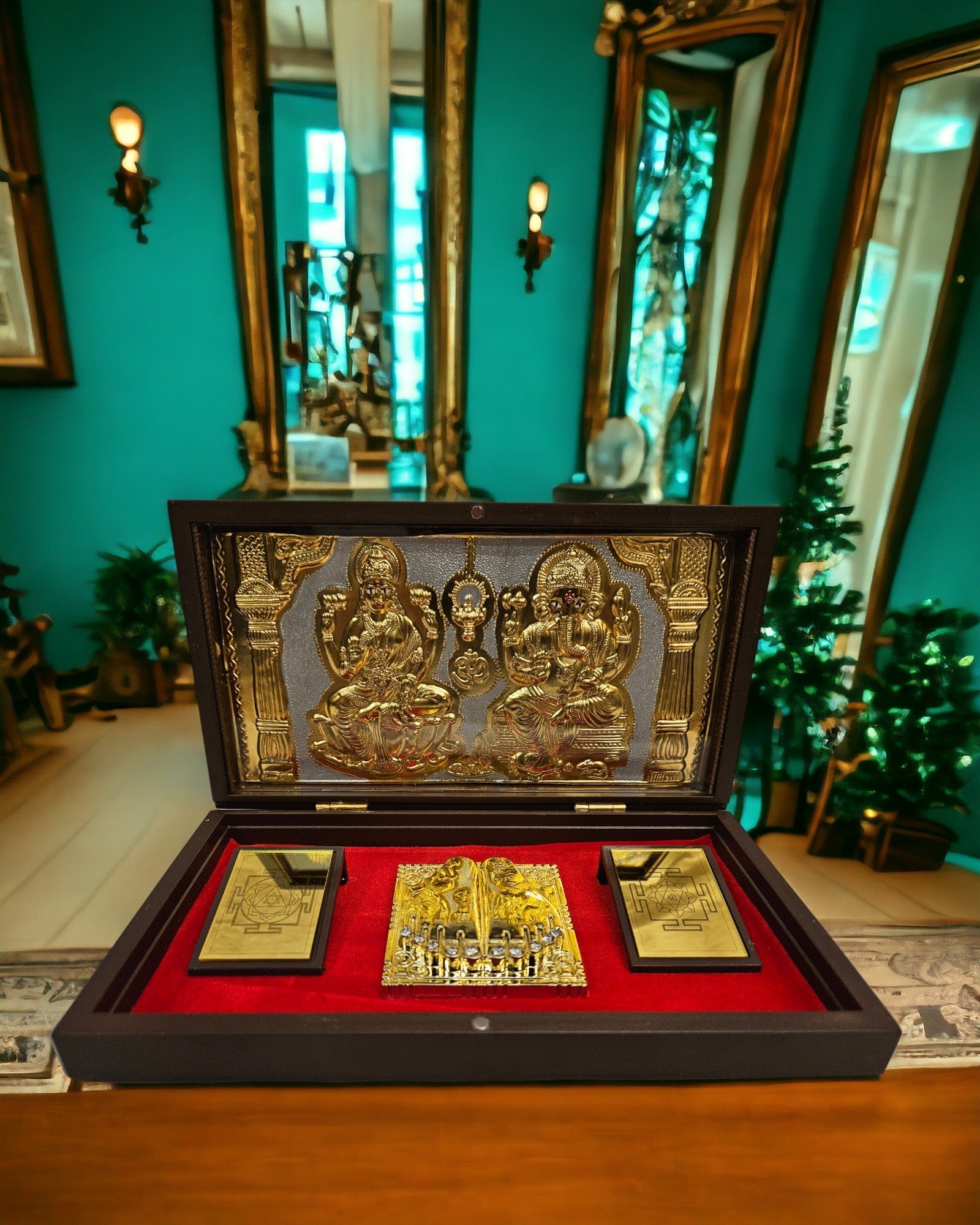 Laxmi Ganesha Charan Paduka